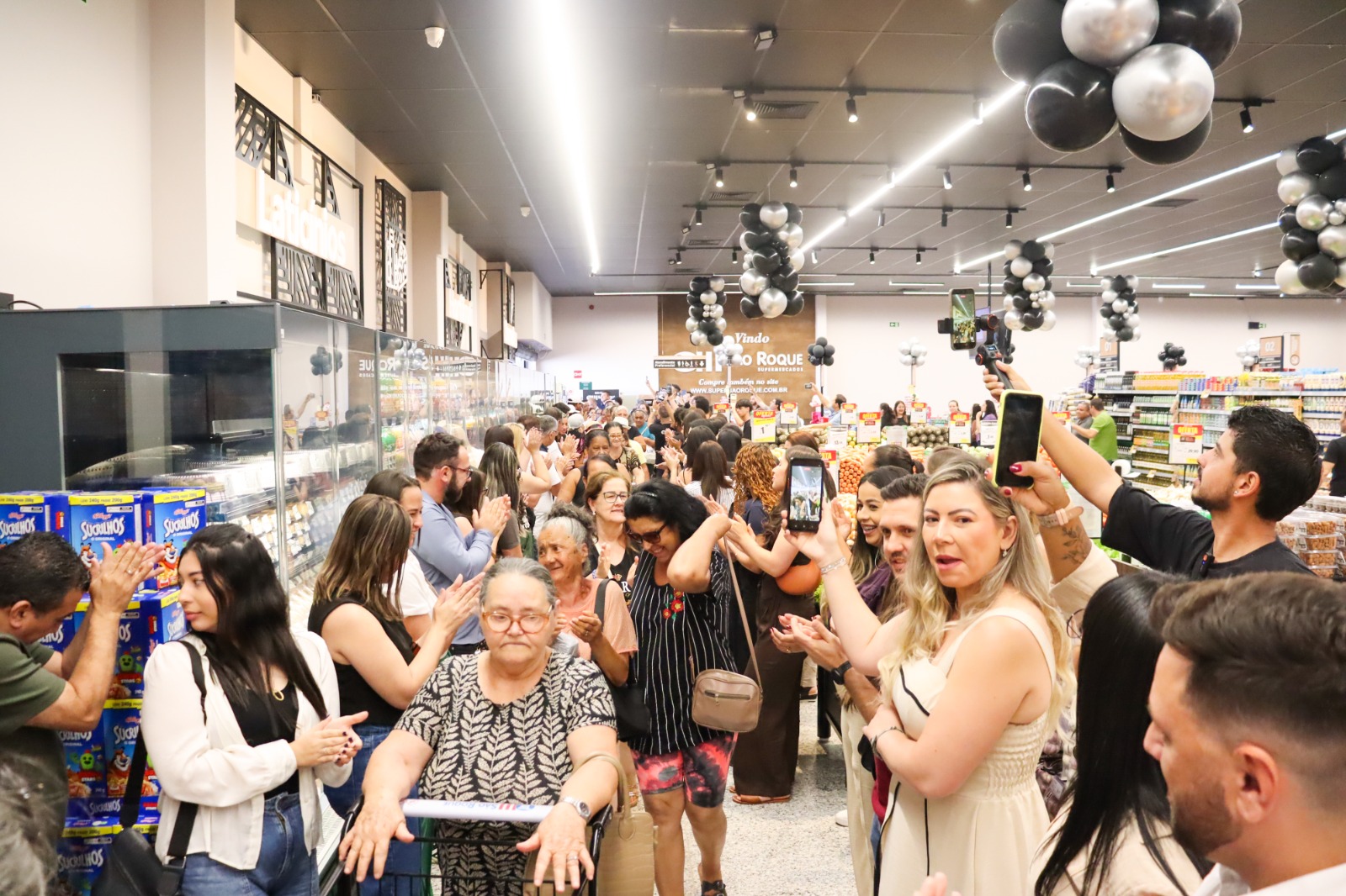 São Roque Supermercados inaugura 2ª loja em Salto de Pirapora